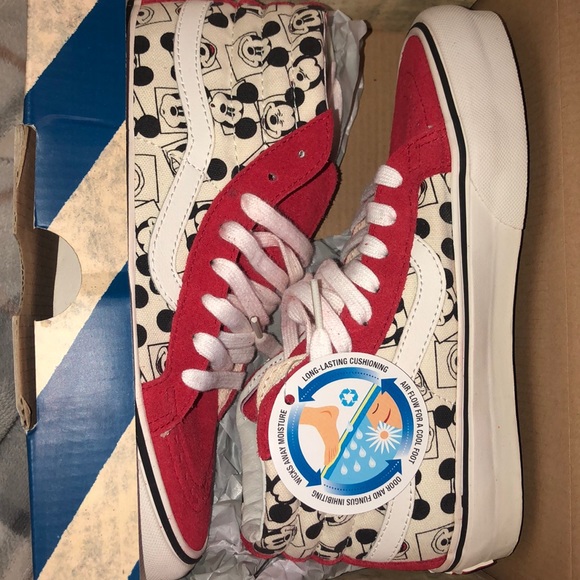 Vans - Picture 1 of 3